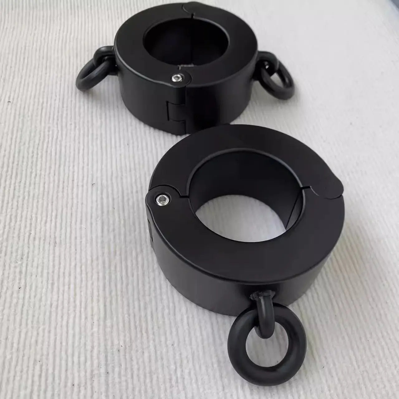 Heavy Shackles Series for Men and Women 杨子仪-t-equipment