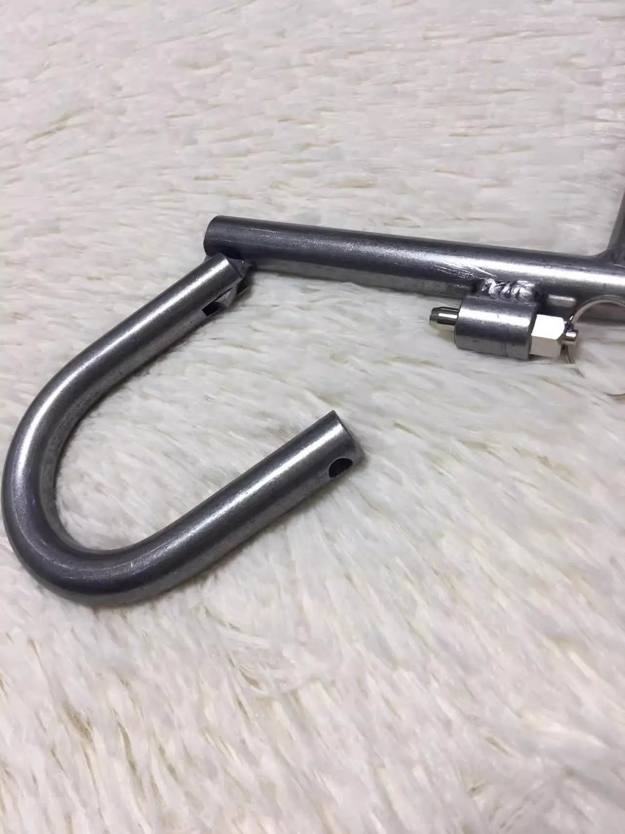 Spider series hand and neck shackles, death shackles, collars, leg shackles, metal restraints, self-binding artifacts, SM alternative sexual torture devices 杨子仪-t-equipment