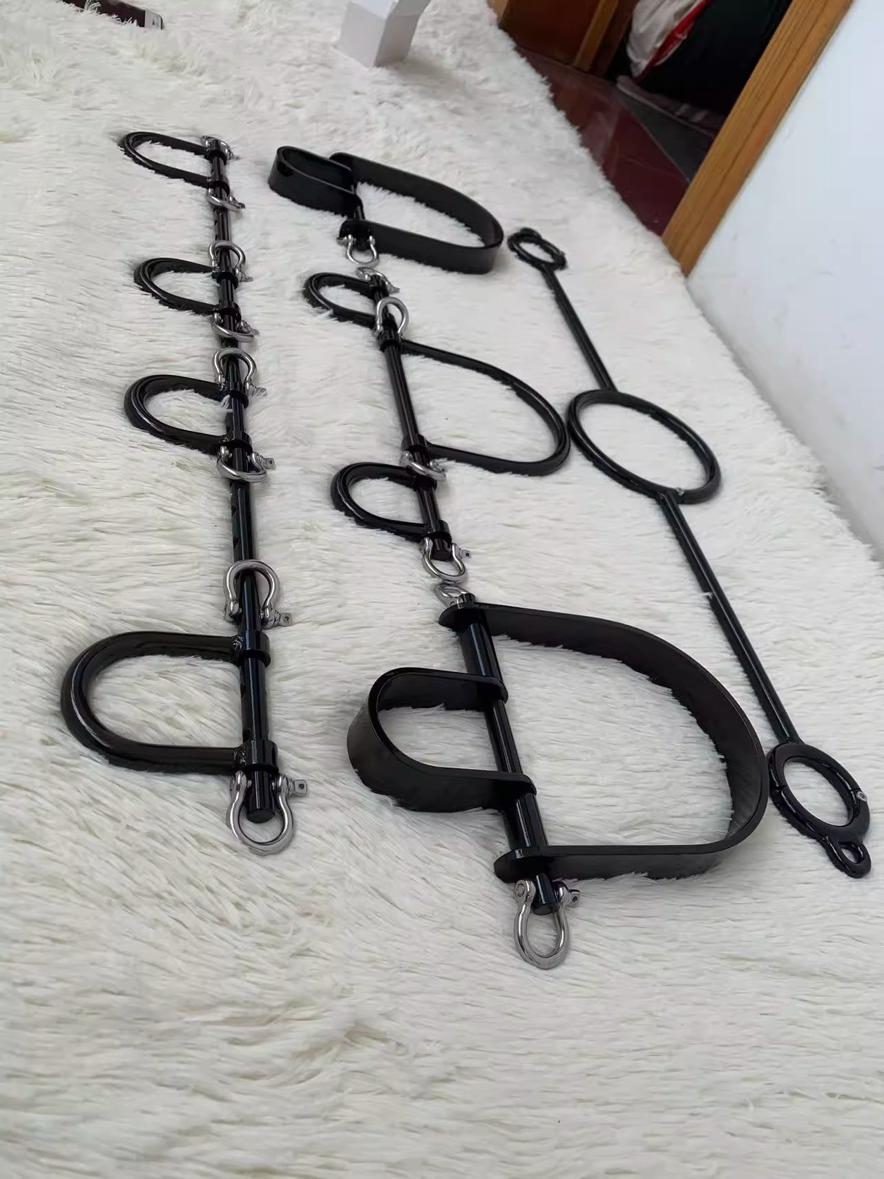 SM neck hand and foot shackle leg and foot iron restraint set adult toys flirting passion tools tools nipple clamps 杨子仪-t-equipment