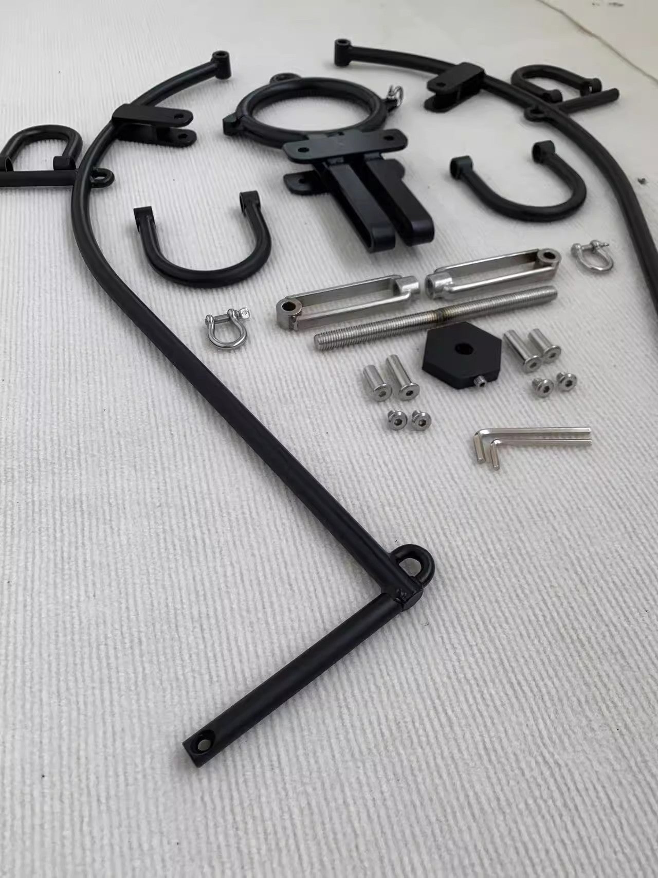 C works adjustable M split leg opener with self-binding padlock 杨子仪-t-equipment